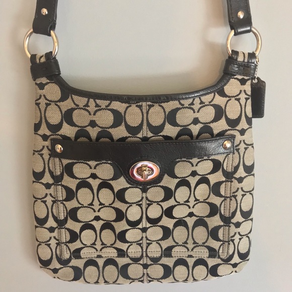 Coach Penelope Crossbody EUC - Picture 2 of 13